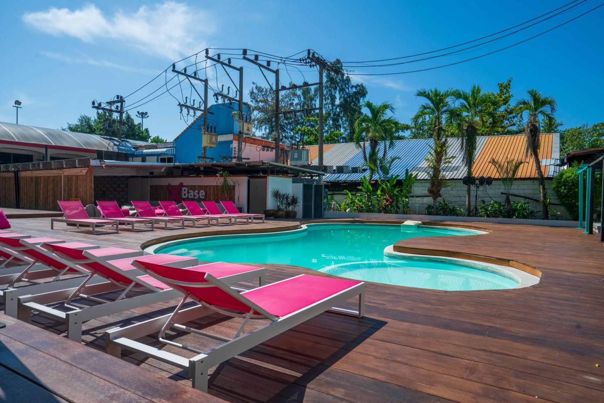 Base Ao Nang Beachfront Hostel Εξωτερικό φωτογραφία